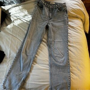 Abercrombie Ultra High Rise 90s Straight Jean 28L